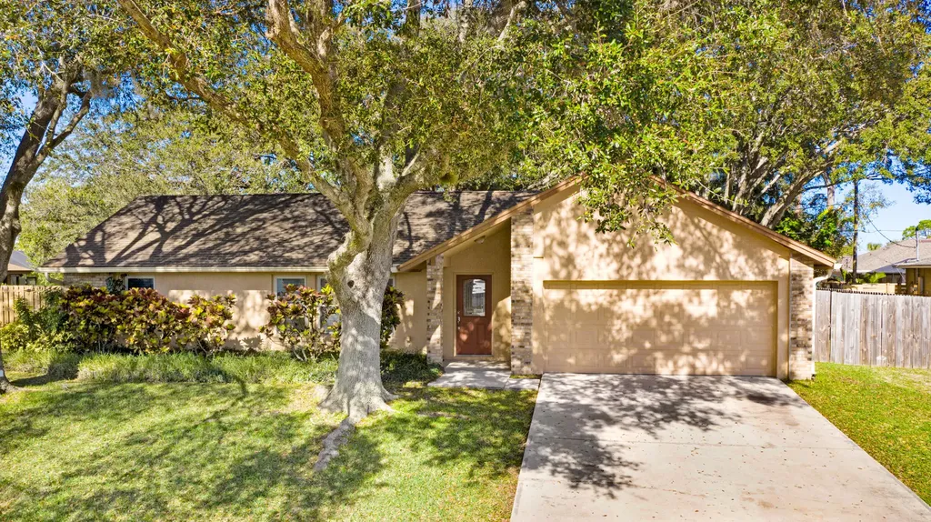 1350 Mohegan Terrace SE Palm Bay FL 32909