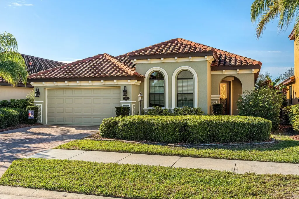 279 Montecito Drive Satellite Beach FL 32937