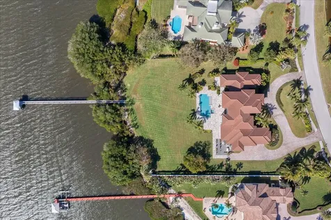 227 Lansing Island Drive Indian Harbour Beach FL 32937