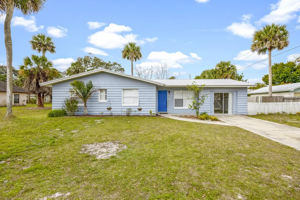 2100 White Sands Drive Titusville FL 32780
