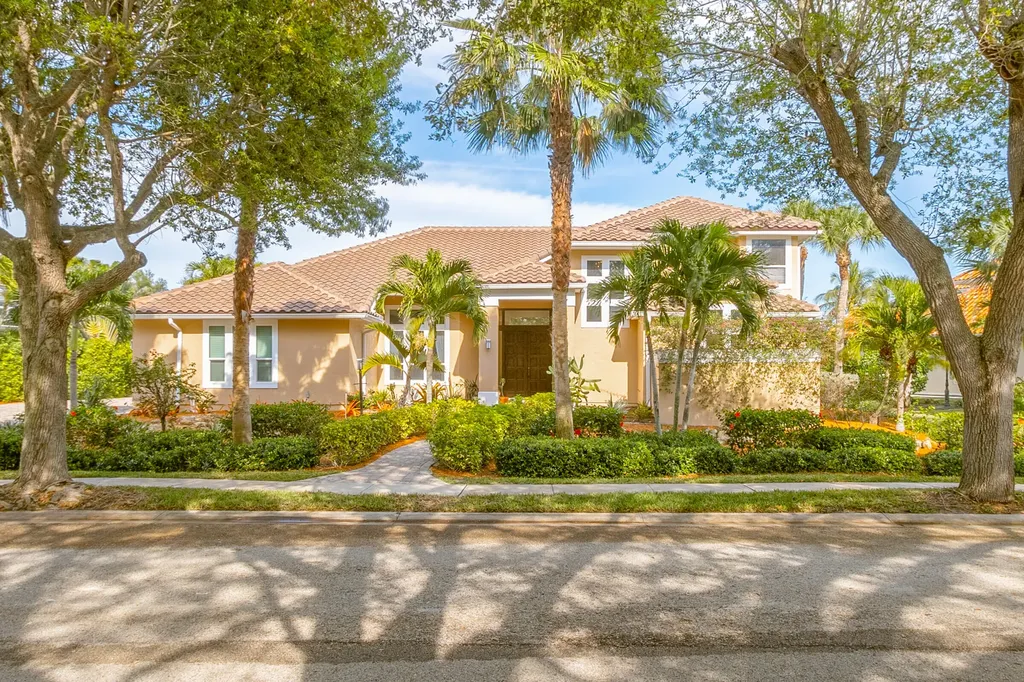 620 Crassas Drive Indialantic FL 32903
