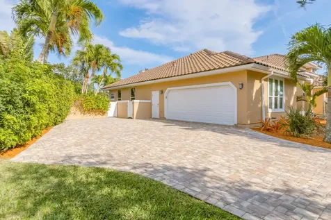 620 Crassas Drive Indialantic FL 32903
