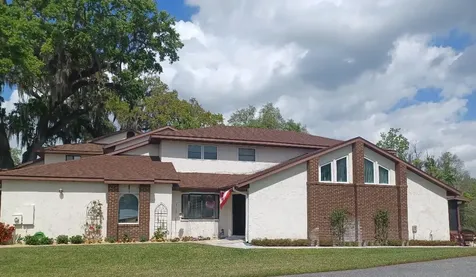 806 Palm Harbor Court Leesburg FL 34748