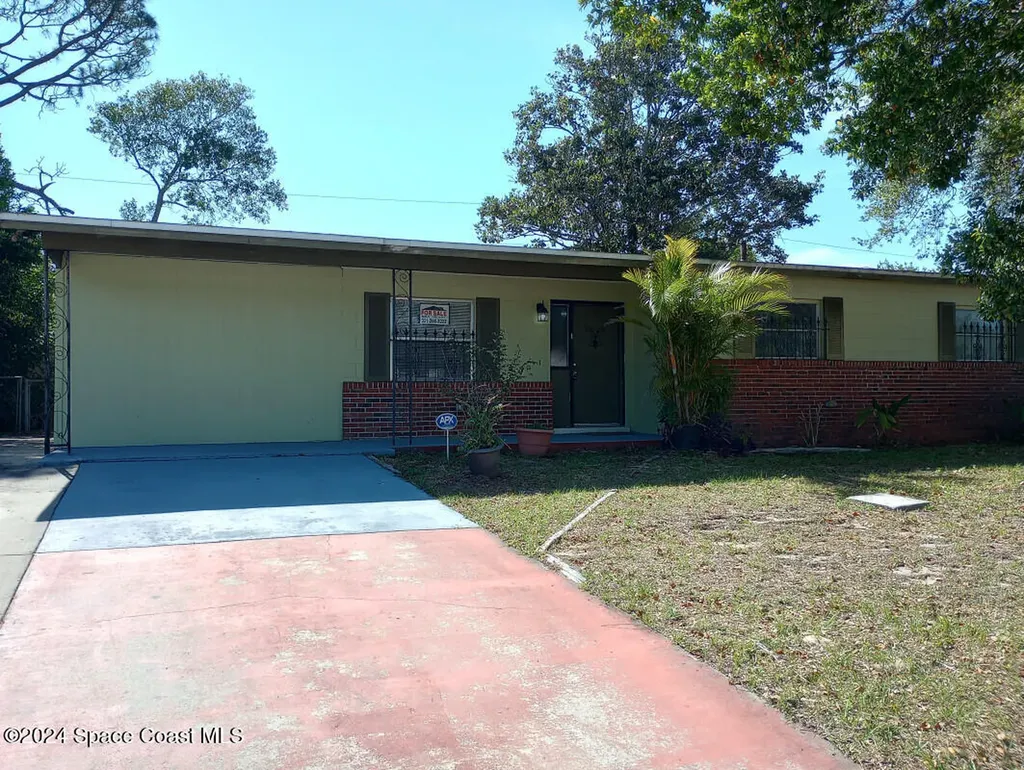 604 Clarewood Boulevard Titusville FL 32796