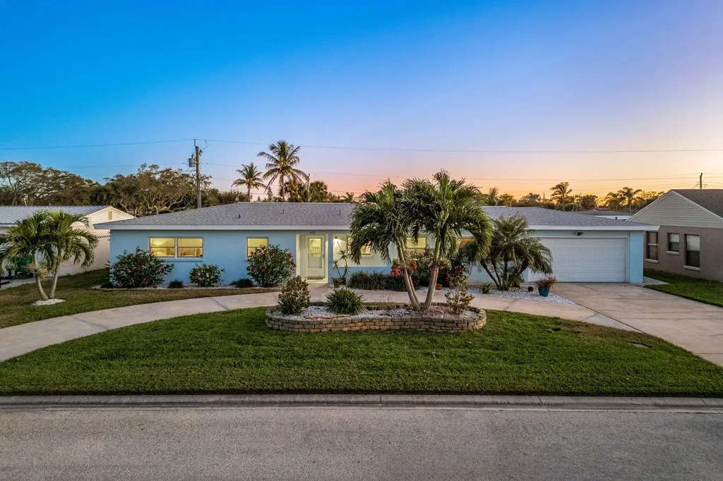 428 Dempsey Drive Cocoa Beach FL 32931