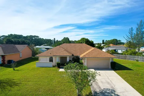 1626 Falk Terrace SE Palm Bay FL 32909