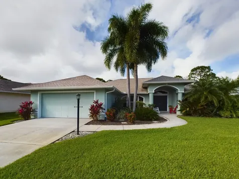 1038 Cole Terrace Sebastian FL 32958