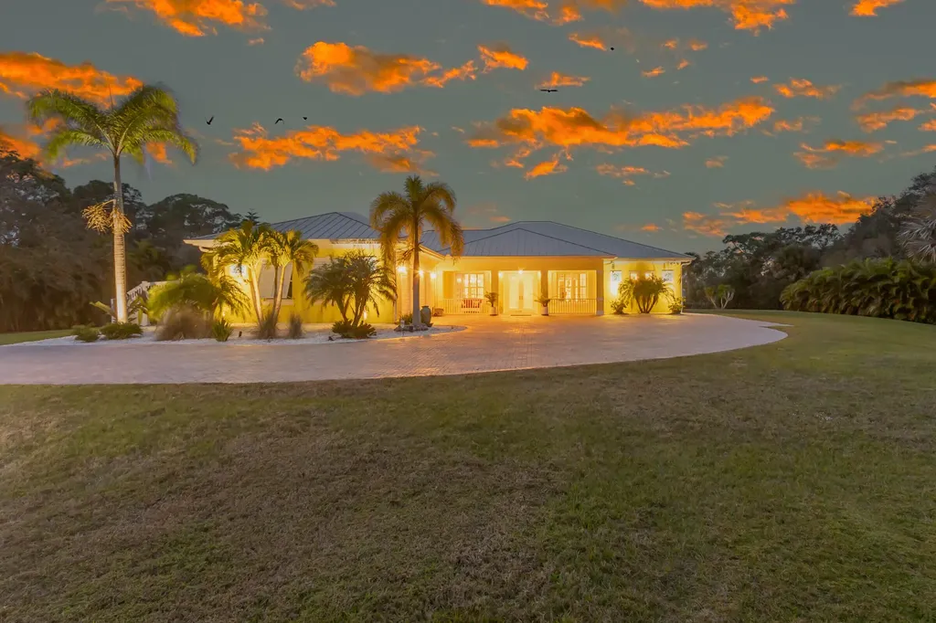 2346 Candy Lane Malabar FL 32950