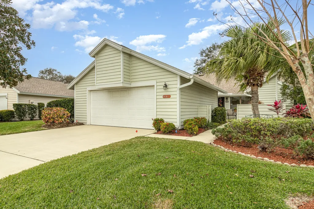 818 Ridge Lake Drive Melbourne FL 32940