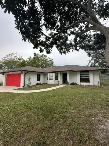 995 Flower Street NW Palm Bay FL 32907