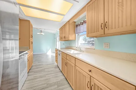 537 Tropicaire Avenue SW Palm Bay FL 32908