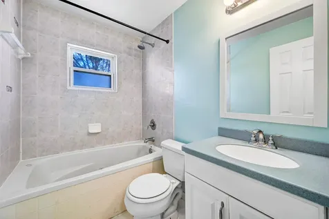 537 Tropicaire Avenue SW Palm Bay FL 32908