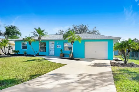 537 Tropicaire Avenue SW Palm Bay FL 32908