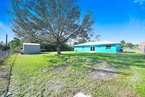 537 Tropicaire Avenue SW Palm Bay FL 32908
