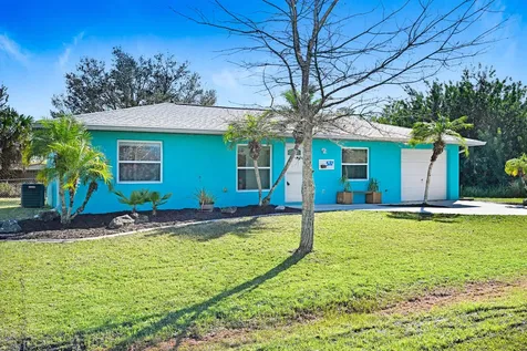 537 Tropicaire Avenue SW Palm Bay FL 32908