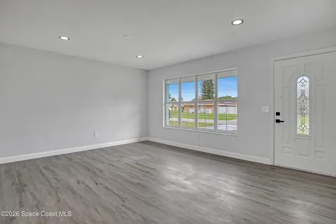 2010 Algeria Street NE Palm Bay FL 32905