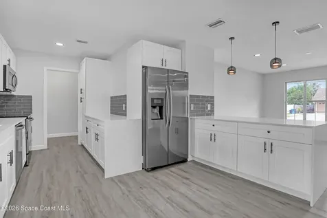 2010 Algeria Street NE Palm Bay FL 32905