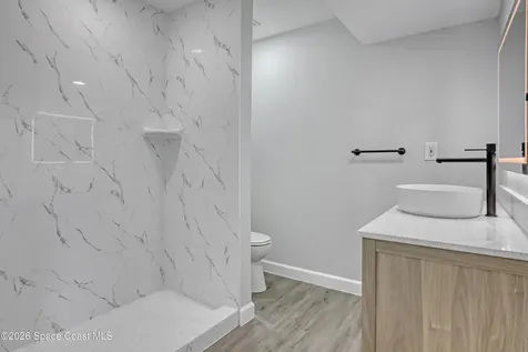 2010 Algeria Street NE Palm Bay FL 32905