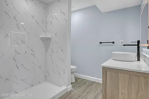 2010 Algeria Street NE Palm Bay FL 32905