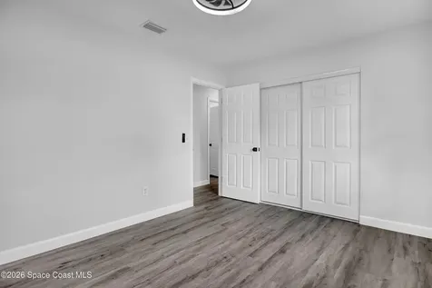 2010 Algeria Street NE Palm Bay FL 32905