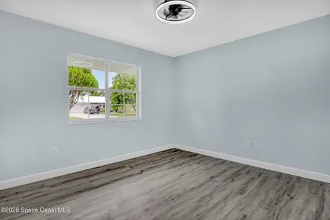2010 Algeria Street NE Palm Bay FL 32905