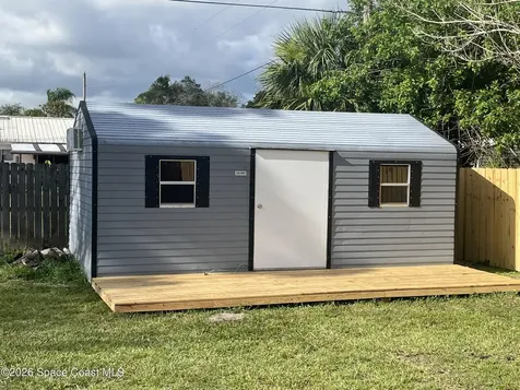 2010 Algeria Street NE Palm Bay FL 32905
