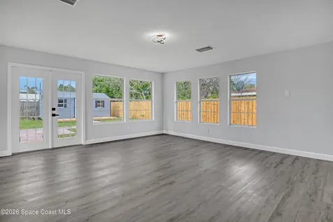 2010 Algeria Street NE Palm Bay FL 32905