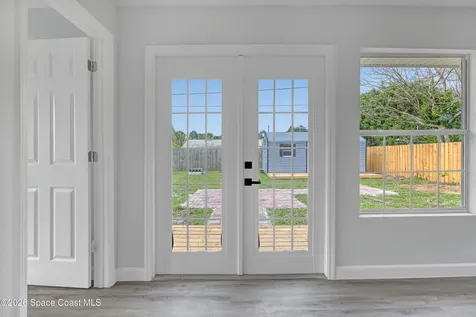 2010 Algeria Street NE Palm Bay FL 32905