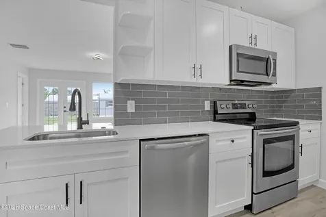 2010 Algeria Street NE Palm Bay FL 32905