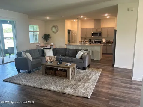 647 Airoso Road SE Palm Bay FL 32909