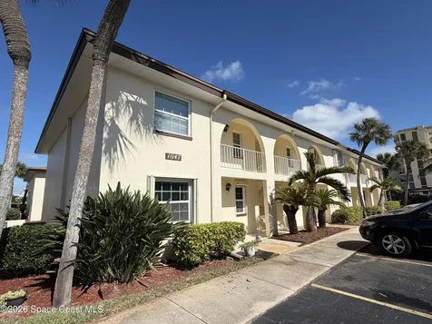 1047 Small Court Indian Harbour Beach FL 32937