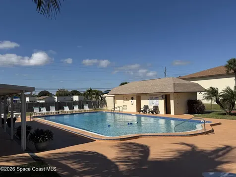 1047 Small Court Indian Harbour Beach FL 32937