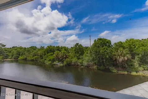 4895 Lake Waterford Way W Melbourne FL 32901