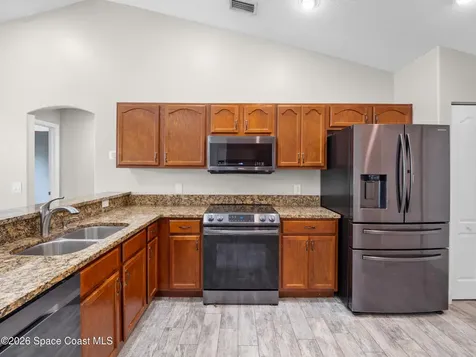567 Consolata Avenue NW Palm Bay FL 32907