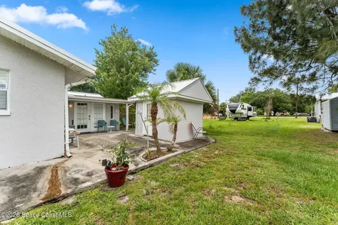 1526 Magnolia Street NE Palm Bay FL 32905
