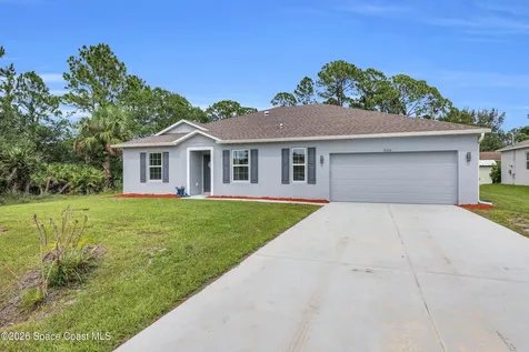 8266 E 98th Avenue Vero Beach FL 32967