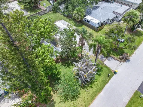 141 W Volusia Lane Cocoa Beach FL 32931