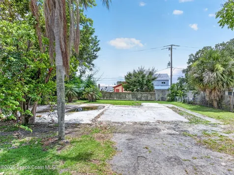 141 W Volusia Lane Cocoa Beach FL 32931