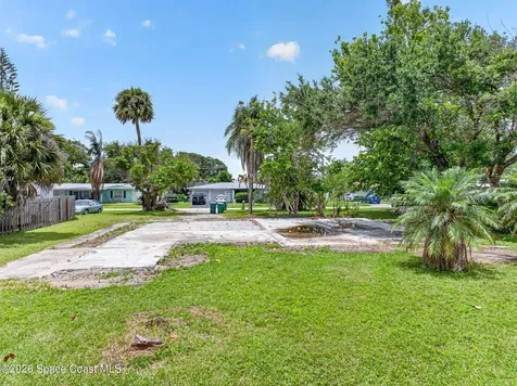 141 W Volusia Lane Cocoa Beach FL 32931