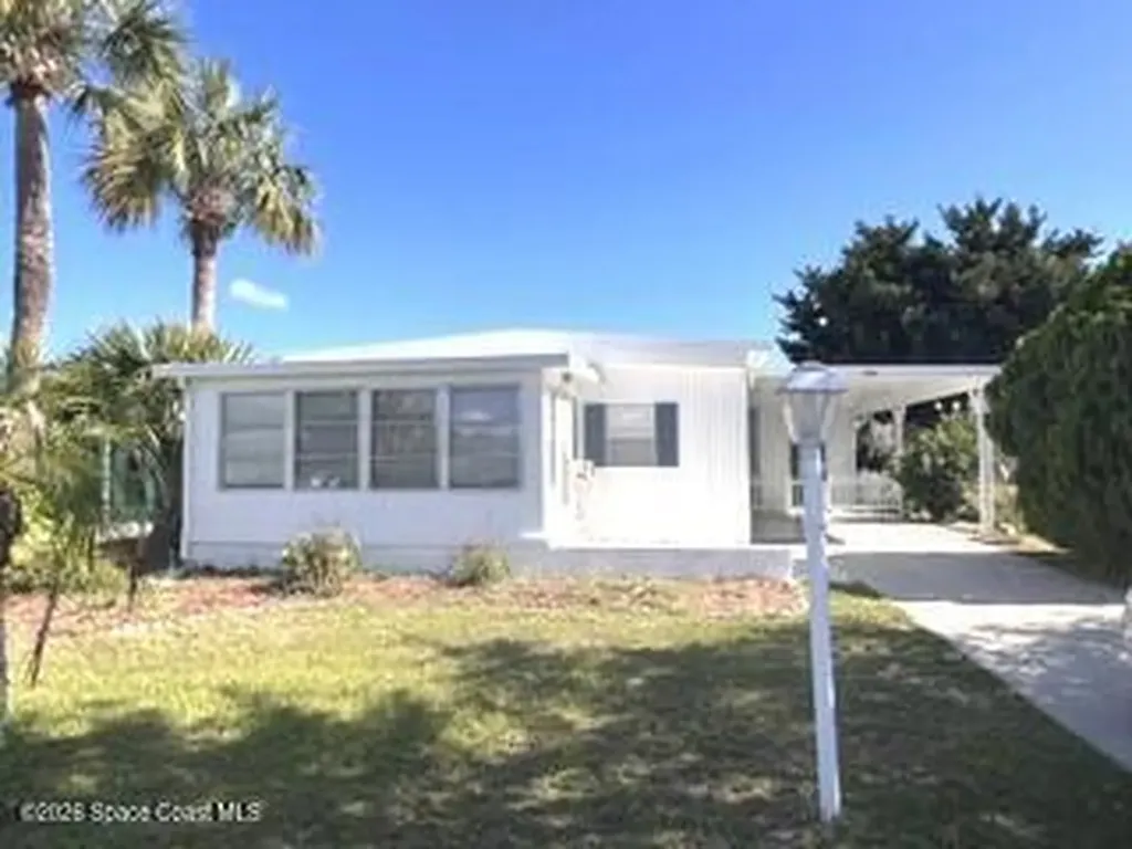 886 Pecan Circle Barefoot Bay FL 32976