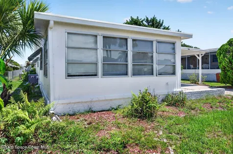 886 Pecan Circle Barefoot Bay FL 32976