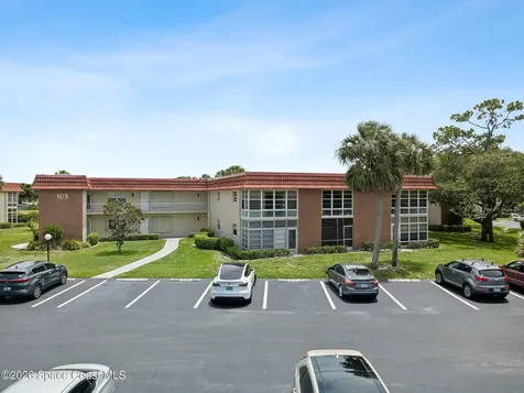 105 Spring Lake Court Vero Beach FL 32962