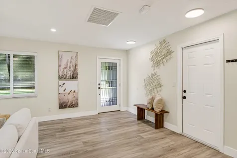 3255 Hield Road Melbourne FL 32904