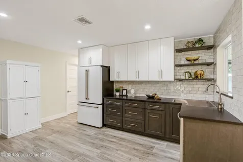 3255 Hield Road Melbourne FL 32904