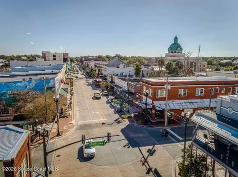 1580 1st Avenue Deland FL 32724