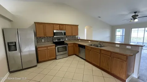 415 Oakmon Road SW Palm Bay FL 32908