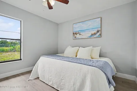1325 Glencove Avenue NW Palm Bay FL 32907