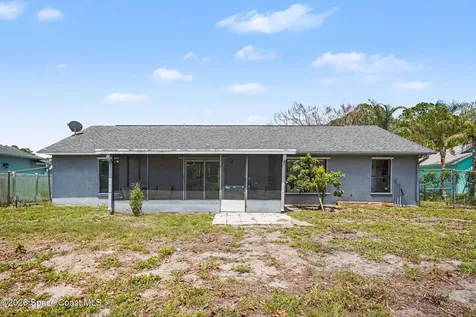 1325 Glencove Avenue NW Palm Bay FL 32907