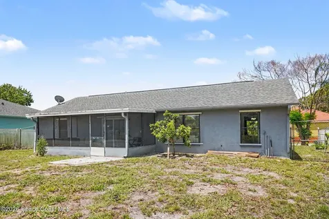 1325 Glencove Avenue NW Palm Bay FL 32907