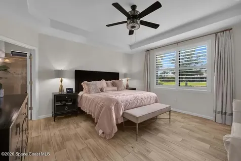 5040 Pendelton Square Vero Beach FL 32967